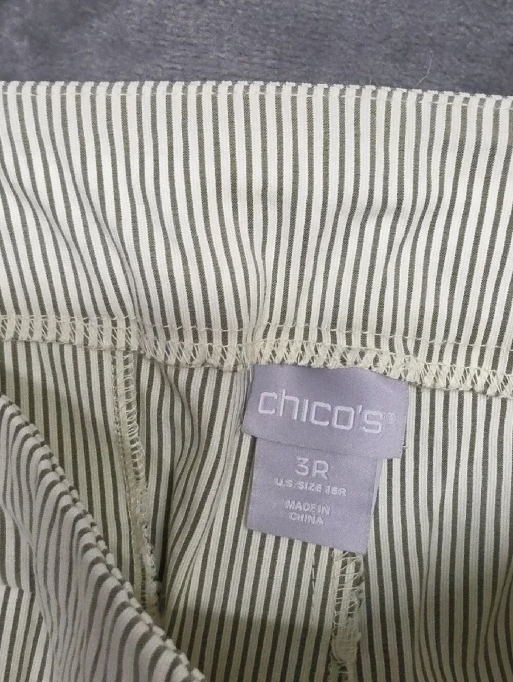Chico's So Slimming Ankle Searsucker Green & Cream Pants Sz XL(3)